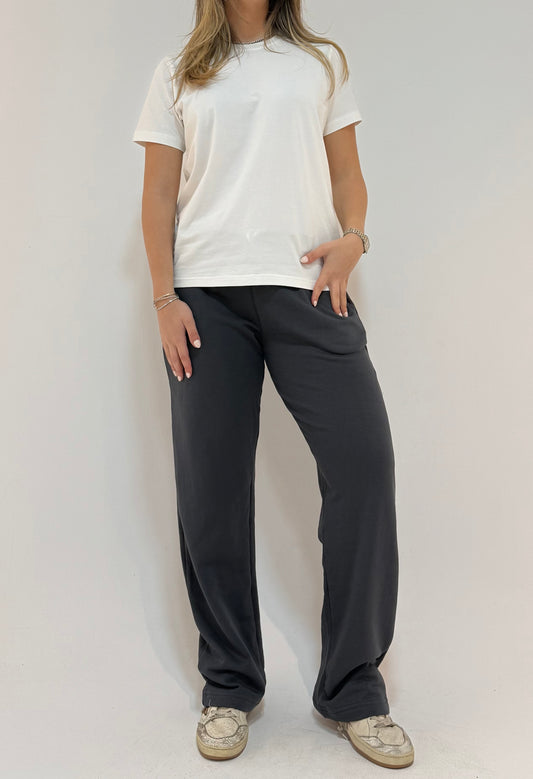 STRAIGHT LEG SWEATPANTS